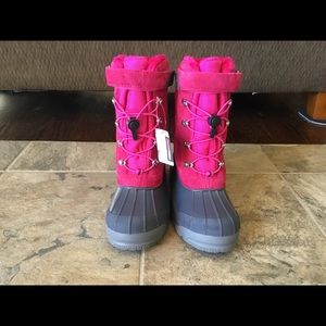 Girls Snow Boot from Lands’End size 7 and size 6
